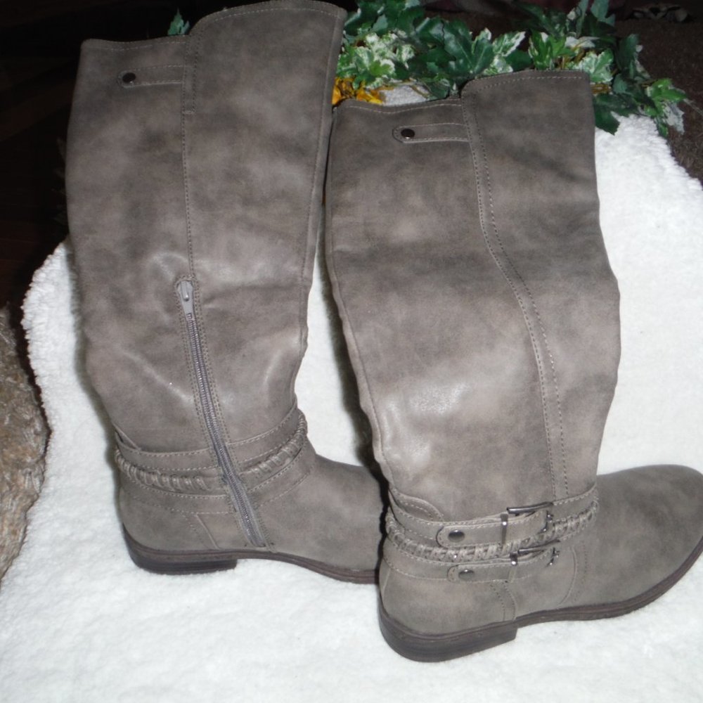 RAMPAGE BOOTS - Picture 2 of 3